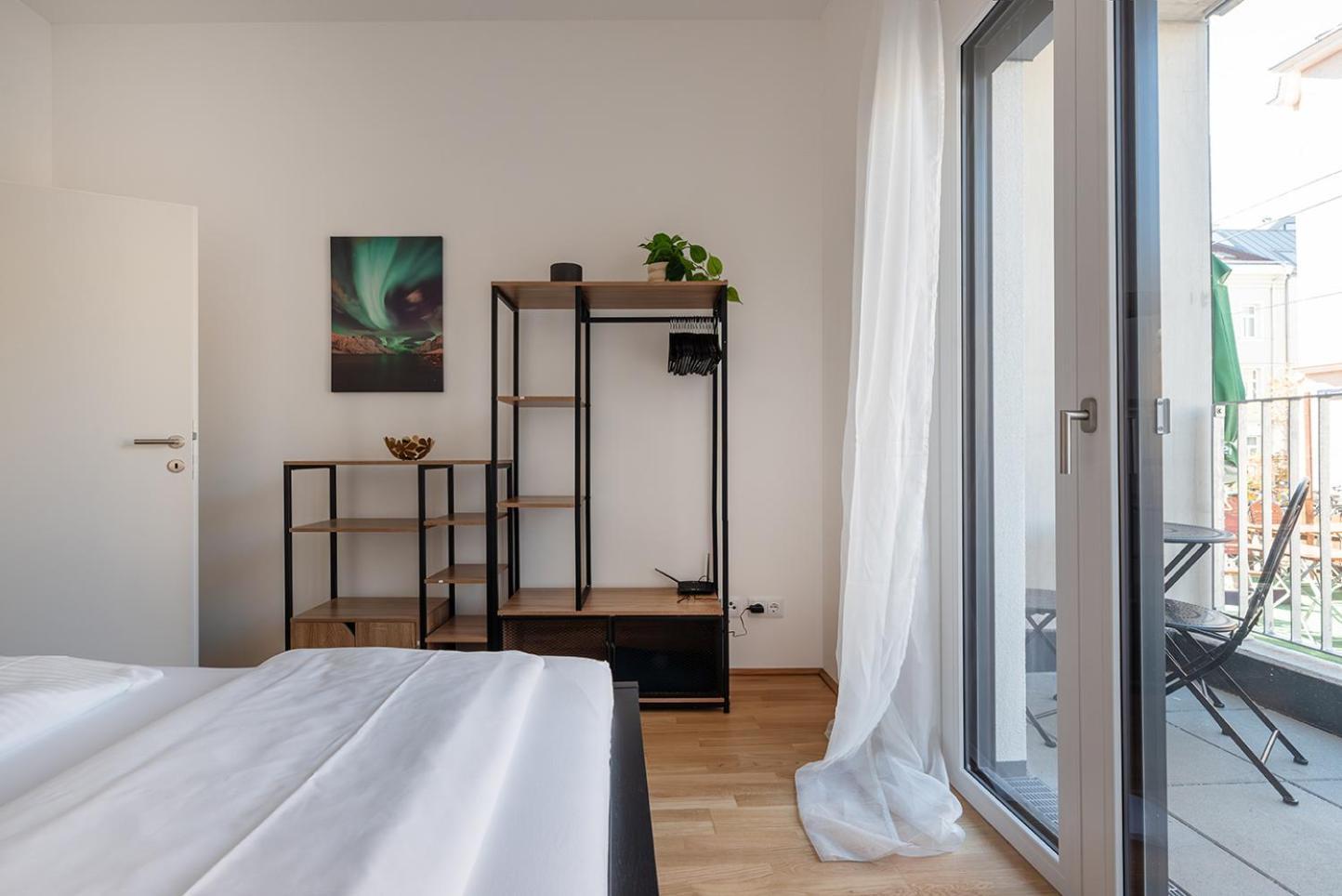 Modernes Und Neues In Ruhelage Nahe Schoenbrunn Appartement Vienne
